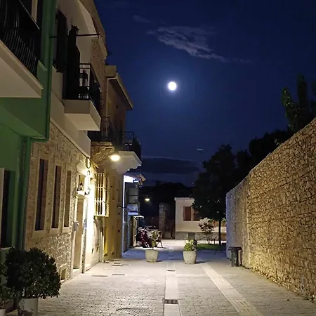 Casa En El Lago -Luxury Apartments In The Historical Center Of Ioannina Exterior photo
